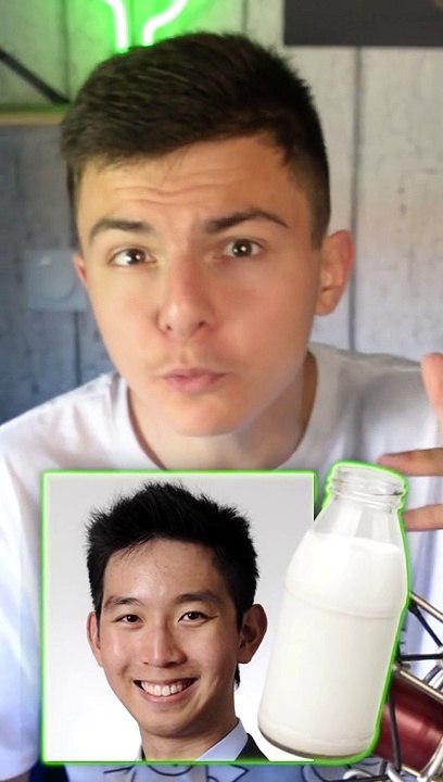il offre une bouteille de son sperme à une fille..  (ça tourne mal)
