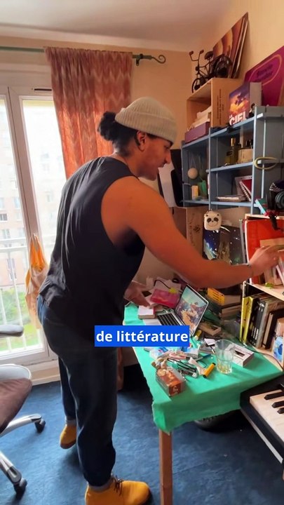 Un appart de 900€ à Paris Activité ： Acteur