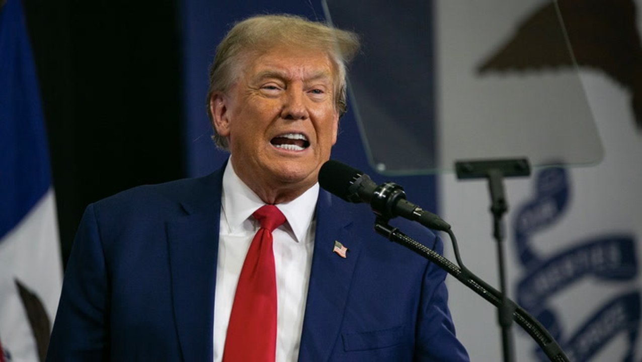 Watch bizarre moment Trump falsely claims wind turbines power his TV