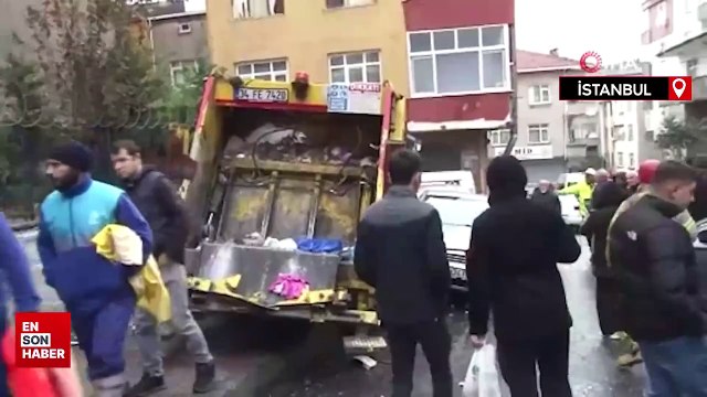 Bağcılar'da freni boşalan çöp kamyonu 7 araca çarptı