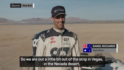 Descargar video: Ricciardo and Tsunoda beat Verstappen and Perez in wacky Red Bull race