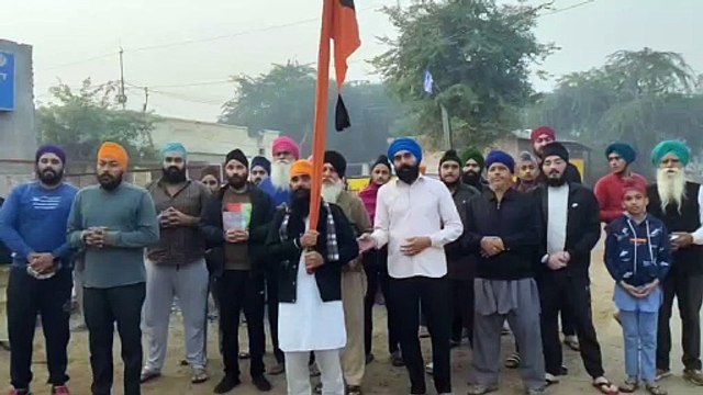 गुरु नानक देव के प्रकाश पर्व पर निकाली प्रभात फेरी, देखे वीडियो