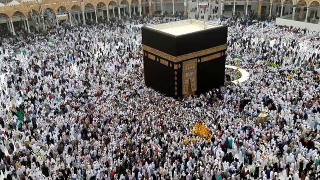 Tawaf e Kaaba the beaurtiful view of Kaaba
