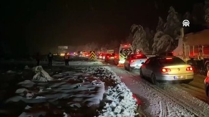 Zonguldak'ta sağanak ve kar hayatı olumsuz etkiliyor