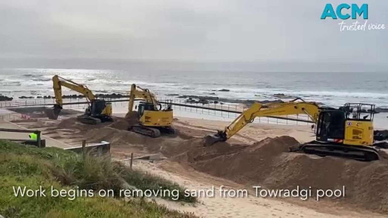 Work begins to remove sand from Towradgi pool│Illawarra Mercury │ November 20, 2023