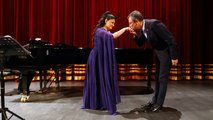CHP Genel Başkanı Özgür Özel'den, dünyaca ünlü Mardinli soprano Pervin Chakar'a reverans