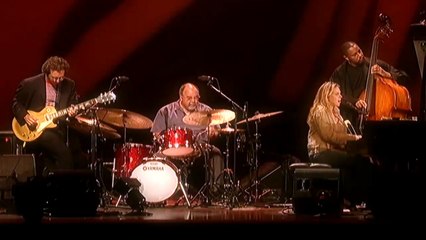 DIANA KRALL — I'm Coming Through ● DIANA KRALL: Live at the Montreal Jazz Festival · (2004)