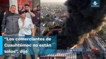 Sandra Cuevas entrega créditos de 50 mil pesos a afectados por incendio de bodega en Tepito