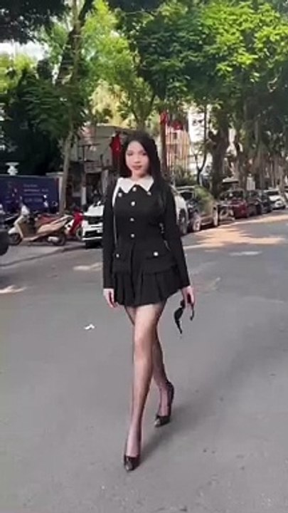 Vietnamese model 9