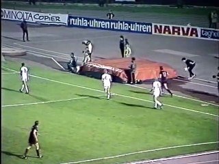 Video herunterladen: Berliner FC Dynamo v FK Austria Wien 24 Oktober 1984 Europapokal der Landesmeister 1984/85