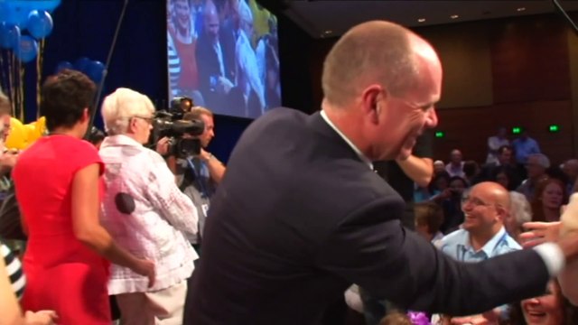 Dentists and doctors call on Palaszczuk government to mandate fluoride in Queensland drinking water