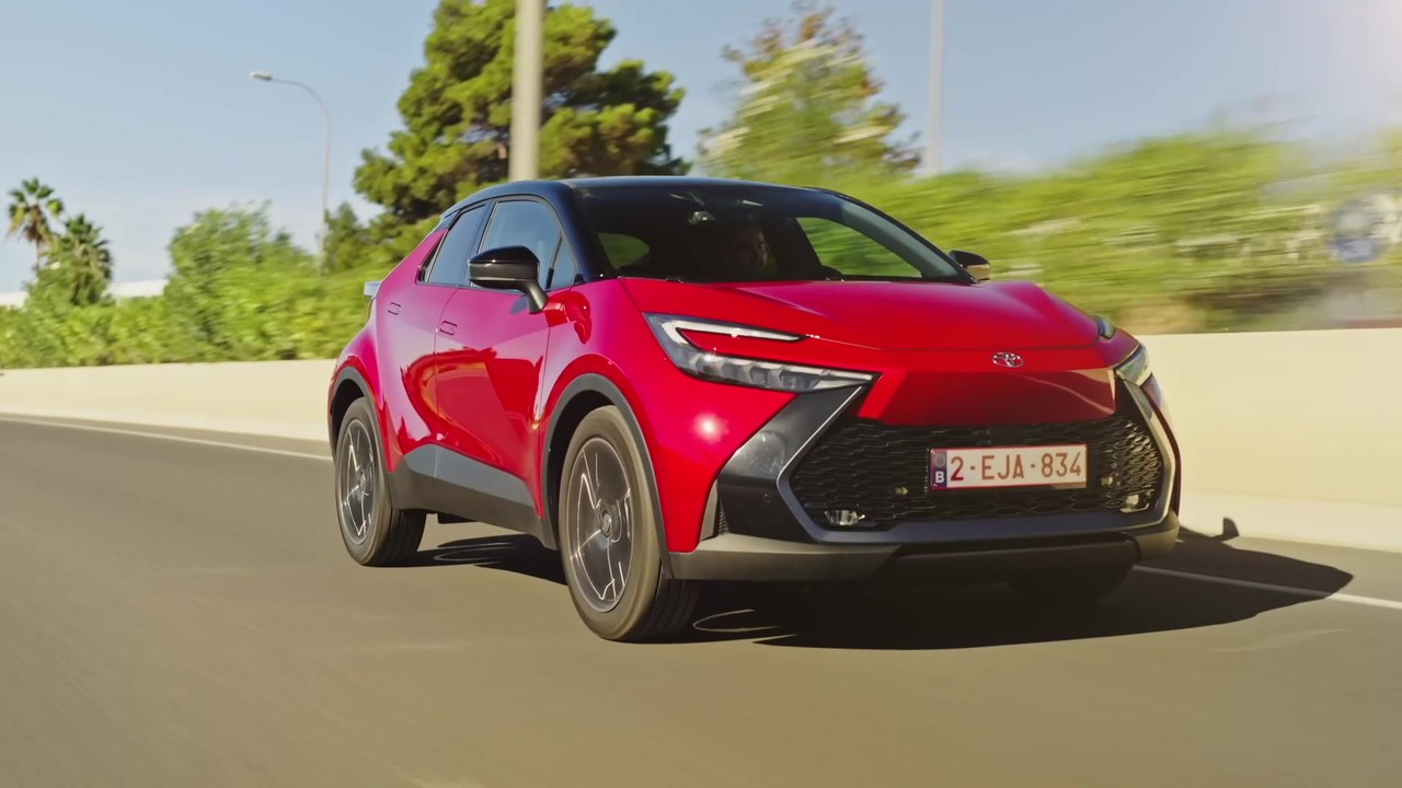Der neue Toyota C-HR - Kraftvolle und effiziente Hybridantriebe für mehr Fahrspaß bei niedrigen Emissionen