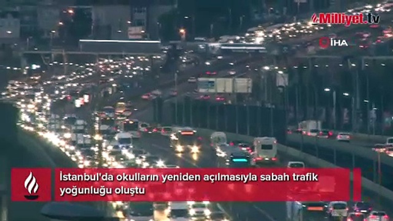 İstanbul'da okulların yeniden açılmasıyla sabah trafik yoğunluğu oluştu