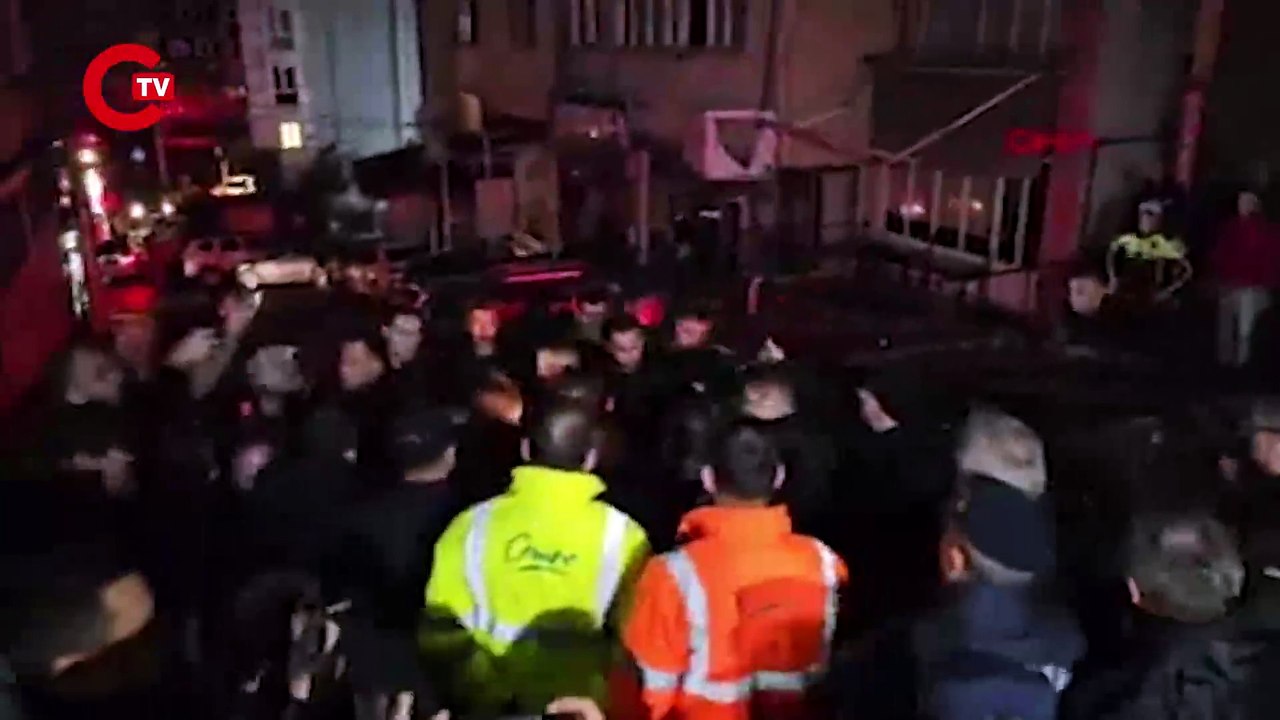 Bakan Ali Yerlikaya duyurdu... Olumsuz hava koşulları sonucu acı bilanço: 2 kişi hayatını kaybetti, 12 denizci kayıp!