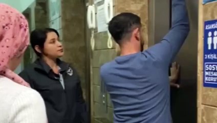 Gaziantep’te yurtta hızlı inen asansördeki öğrencilerin korku dolu anlar yaşattı
