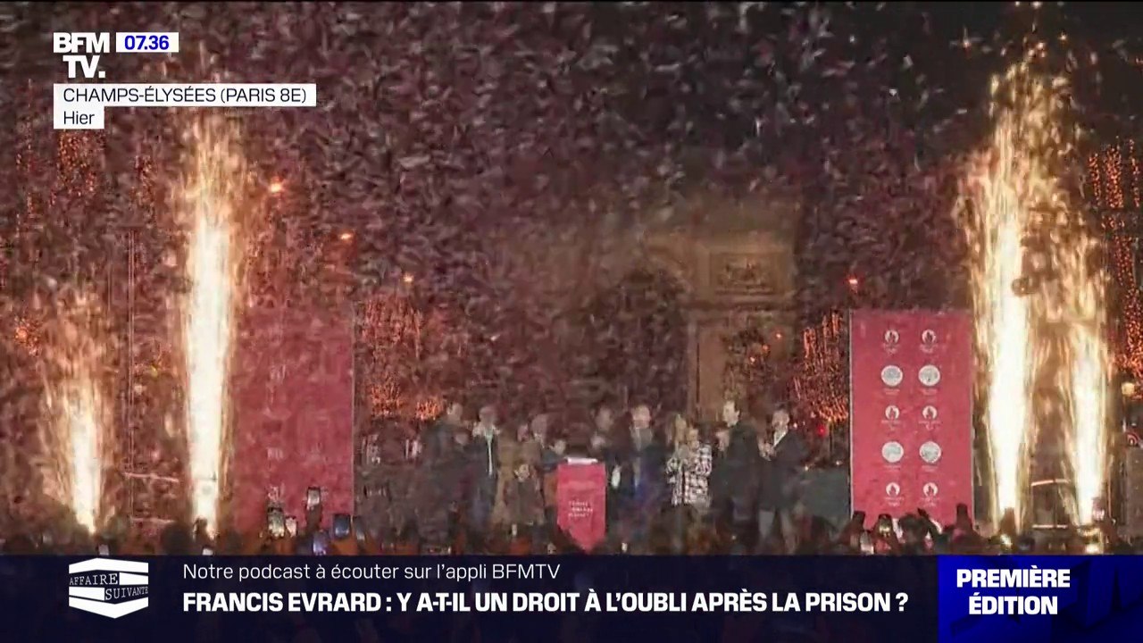 Le coup d'envoi des illuminations de Noël sur les Champs-Élysées