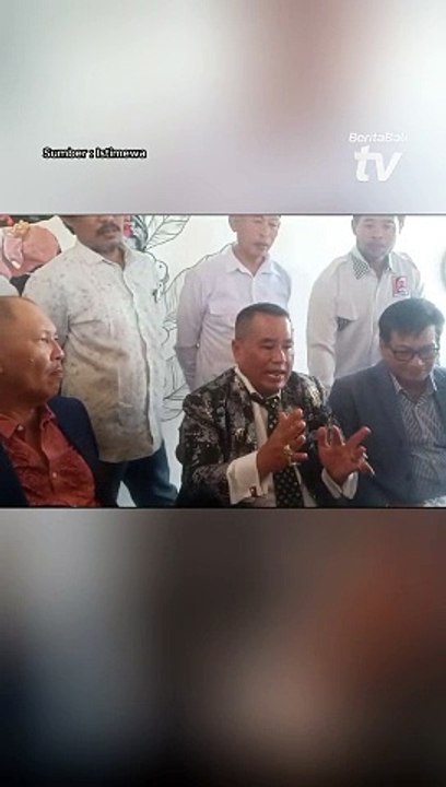 Konferensi Pers Hotman Paris soal kasus SPI Unud, Senin (20/11/2023) dimana hampir seluruh Universitas Negeri juga memungut SPI.