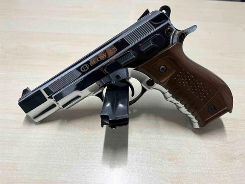 Arnavutköy'de düğün konvoyunda havaya ateş açan şahıs yakalandı