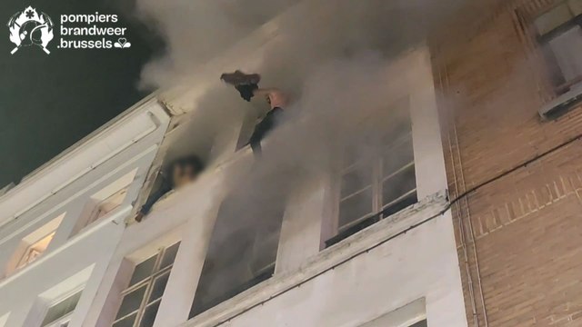 4 personnes sauvées des flammes au centre de Bruxelles: un squat ravagé par le feu