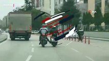 Motosikleti ayağıyla ittirerek götürdüğü anlar şaşkınlık yarattı!