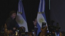 Argentine: l'ultralibéral Milei largement élu président