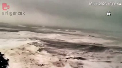 Zonguldak açıklarında batan geminin son anları güvenlik kamerasında