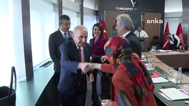 CHP Genel Başkanı Özgür Özel, Hikmet Çetin ile Bir Araya Geldi