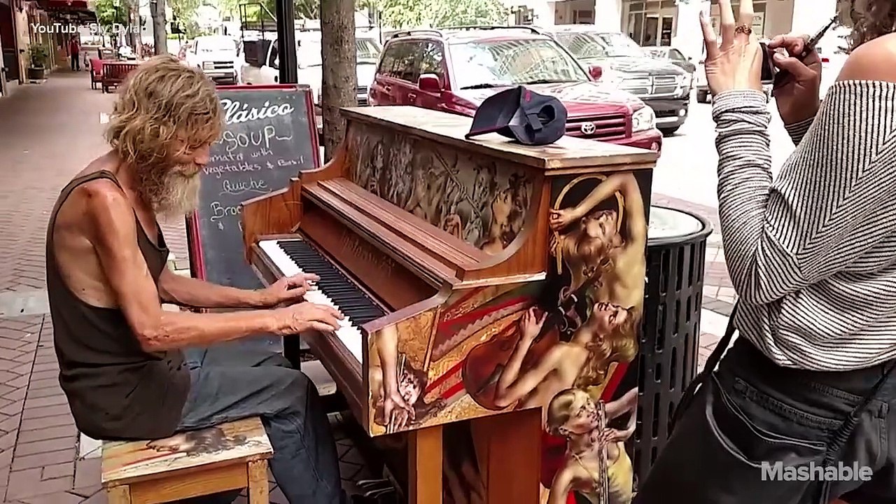 Homeless Man Plays Street Piano Beautifully in Florida -Come Sail Away- Mashable News
