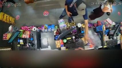 Bandido armado faz ‘a limpa’ em caixa de loja do Bigorrilho