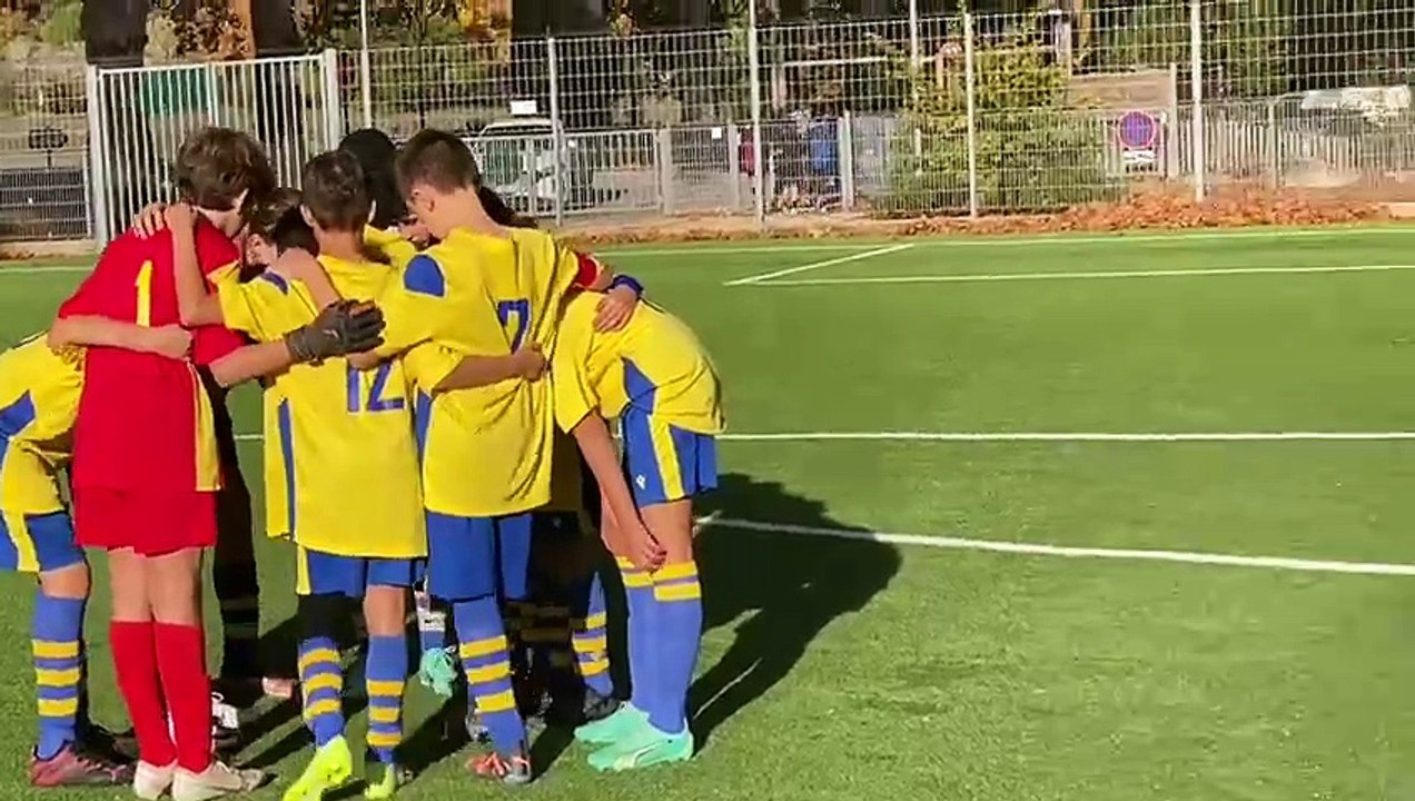 Remontada des U13A contre PEYROLES.Menés 2-0 à la mi-temps, l'équipe gagne 3-2 contre une des meilleures équipes de leur poule