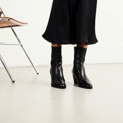 264-DJAMENA-CUIR-H23-NOIR_VIDEO