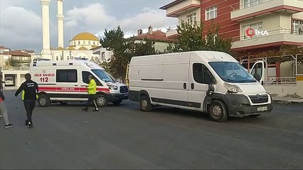 Çorum'da motosiklet ile ticari araç çarpıştı, 1 kişi yaralandı