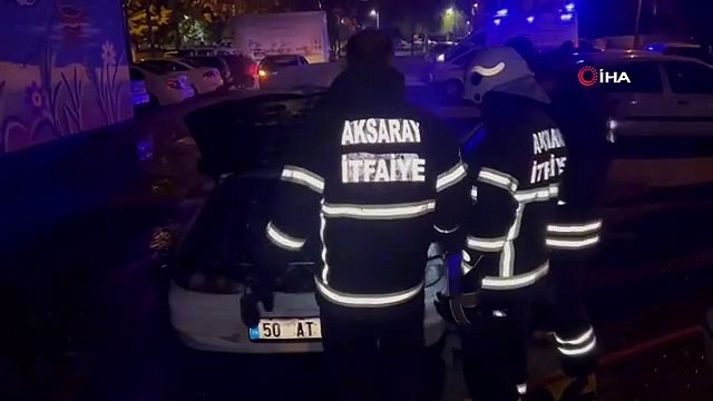 Aksaray'da park halindeki otomobil alev alev yandı