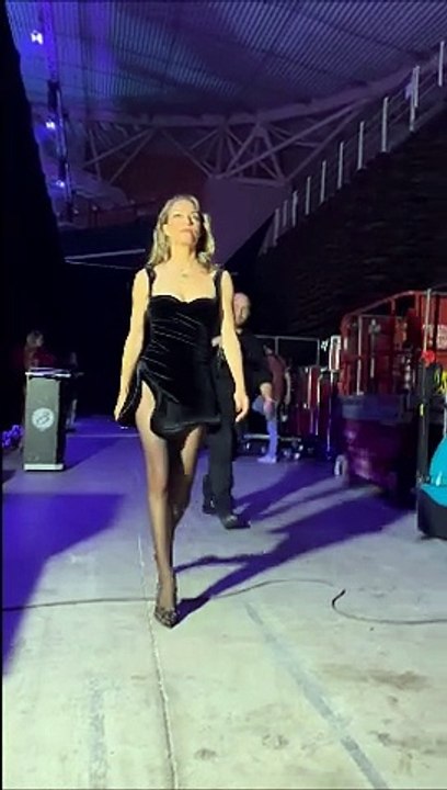 MadWalk 2023: Η Βίκυ Καγιά η απόλυτη βασίλισσα...