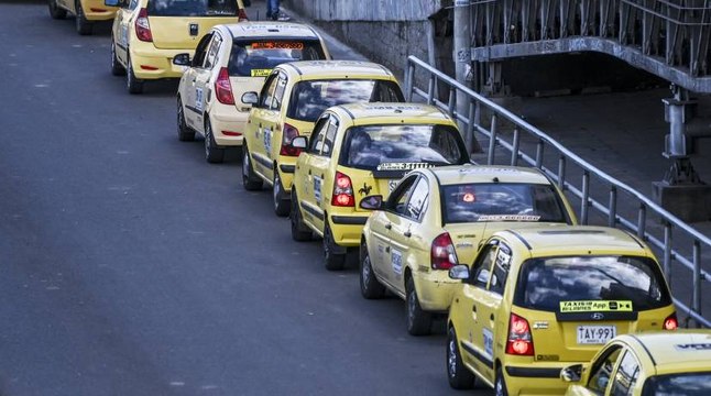 Alcaldía de Bogotá no permitirá bloqueos ni toma del Aeropuerto El Dorado durante paro de taxistas