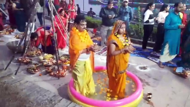 छठ पूजा में नर्मदा तट पर उमड़ा भक्ति का सैलाब