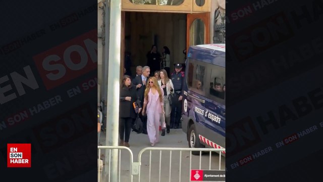 Dünyaca ünlü şarkıcı Shakira, İspanya'da vergi kaçırdığını kabul etti