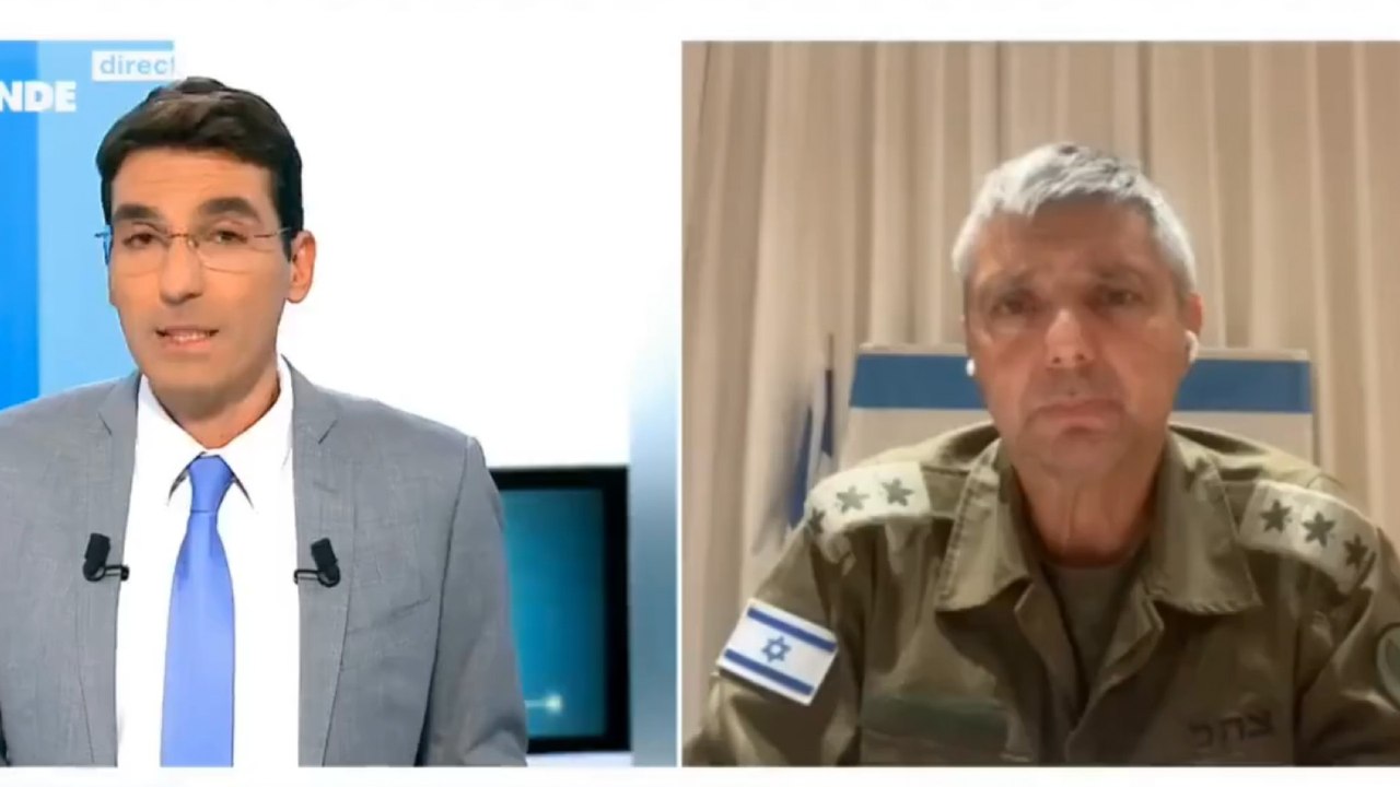 "Les règles journalistiques n’ont pas été respectées" : Un journaliste de TV5Monde rappelé à l’ordre après un entretien mouvementé avec un porte-parole de l’armée israélienne