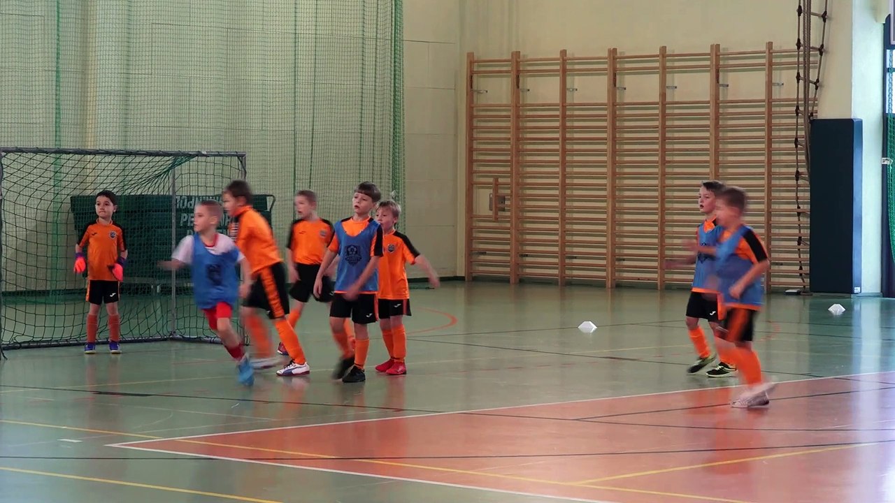 Charytatywny turniej piłki halowej w Szamocinie