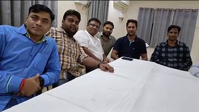 लोकतंत्र का उत्सव: शिक्षा, रोजगार, उद्योग जैसे वादों को गंभीरता से ले तो बदलेगी तस्वीर