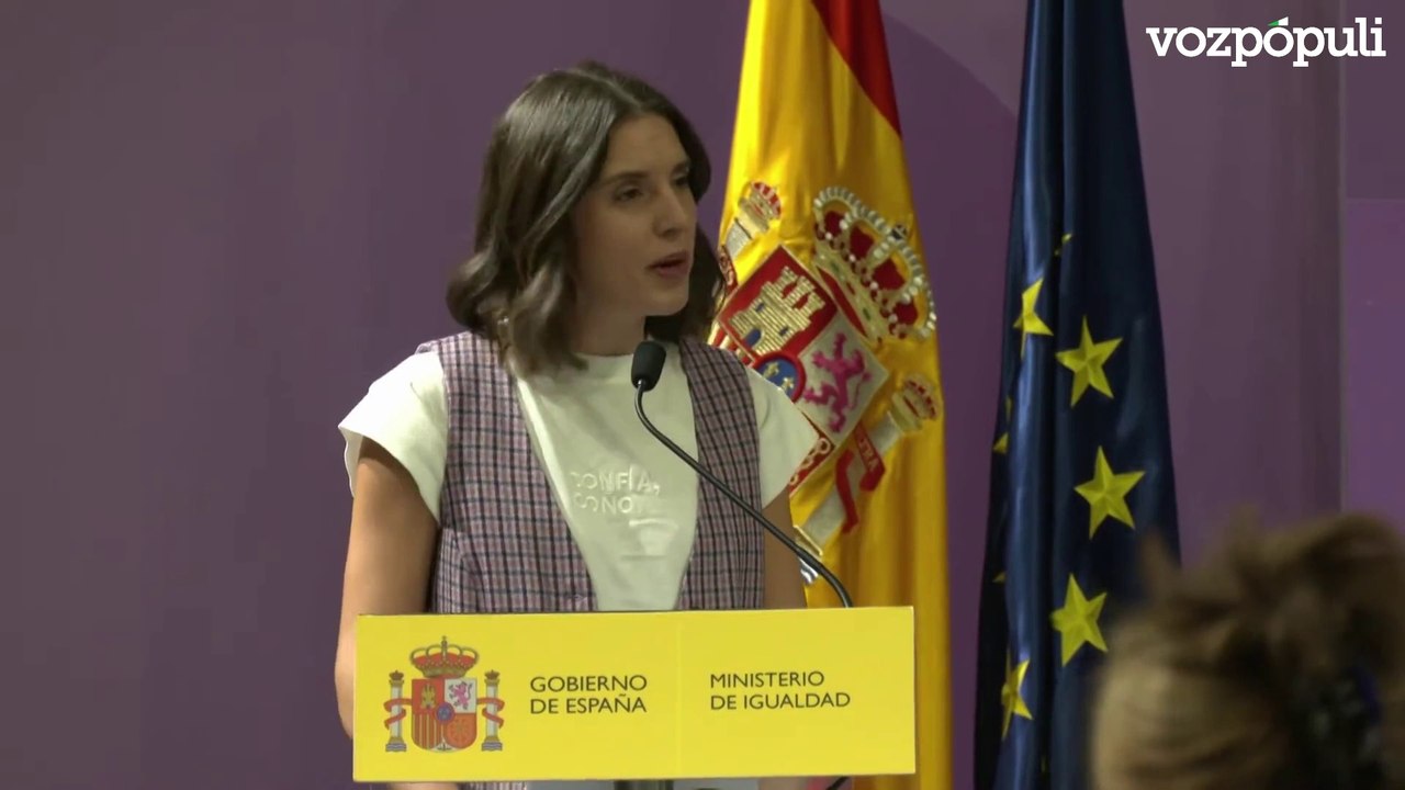 El ataque de Irene Montero a Pedro Sánchez en su traspaso de cartera: "Que tengas valentía para incomodar a los hombres de 40 y 50 años amigos del presidente"