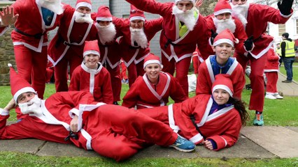 Seaside 'Santa Fun Run' returns to Tenby