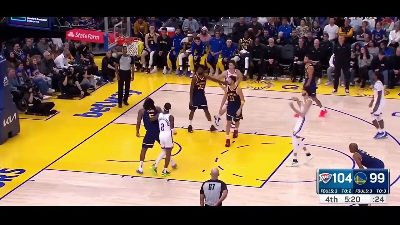 Stephen Curry Reacts To The Warriors' Six-Game Losing Streak