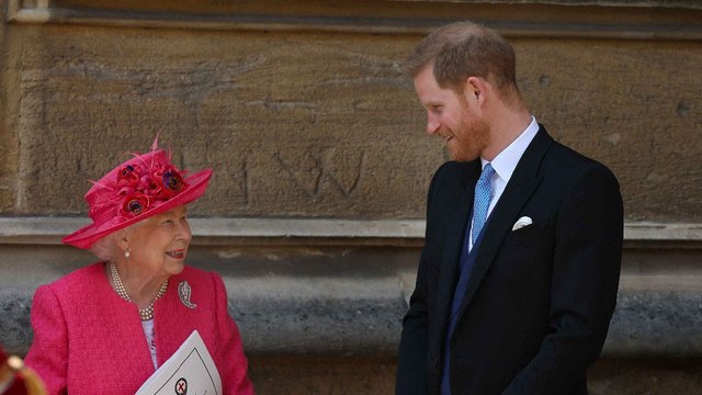 Le prince Harry suit les traces d'Elizabeth II : une image qui va provoquer la colère de la famille royale.