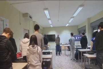 "Giulia Cecchettin non sia dimenticata", il minuto di silenzio al liceo Newton di Roma - Video