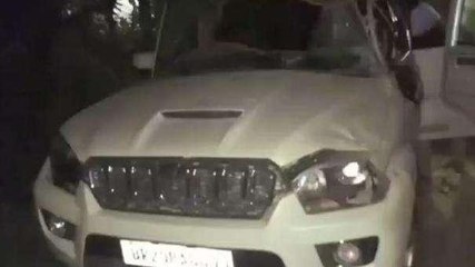 सिवान: यूपी से आ रही शराब से लदी स्कॉर्पियो पलटी, देखें लाइव वीडियो