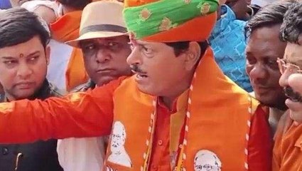 जयपुर: भाजपा प्रत्याशी गोपाल शर्मा व समर्थकों ने किया थाने का घेराव