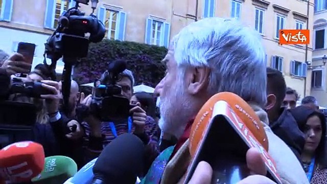 Incidenti stradali, Paolo Crepet: Ci sono sempre stati ma oggi ci sono pi? distrazioni