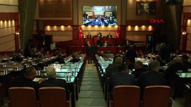 İETT'nin 2024 yılı bütçesi İBB Meclisi'nde kabul edildi