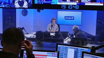 «Réveillez-vous !», «Nous n'y sommes pas !», lance Emmanuel Macron sur le plein emploi